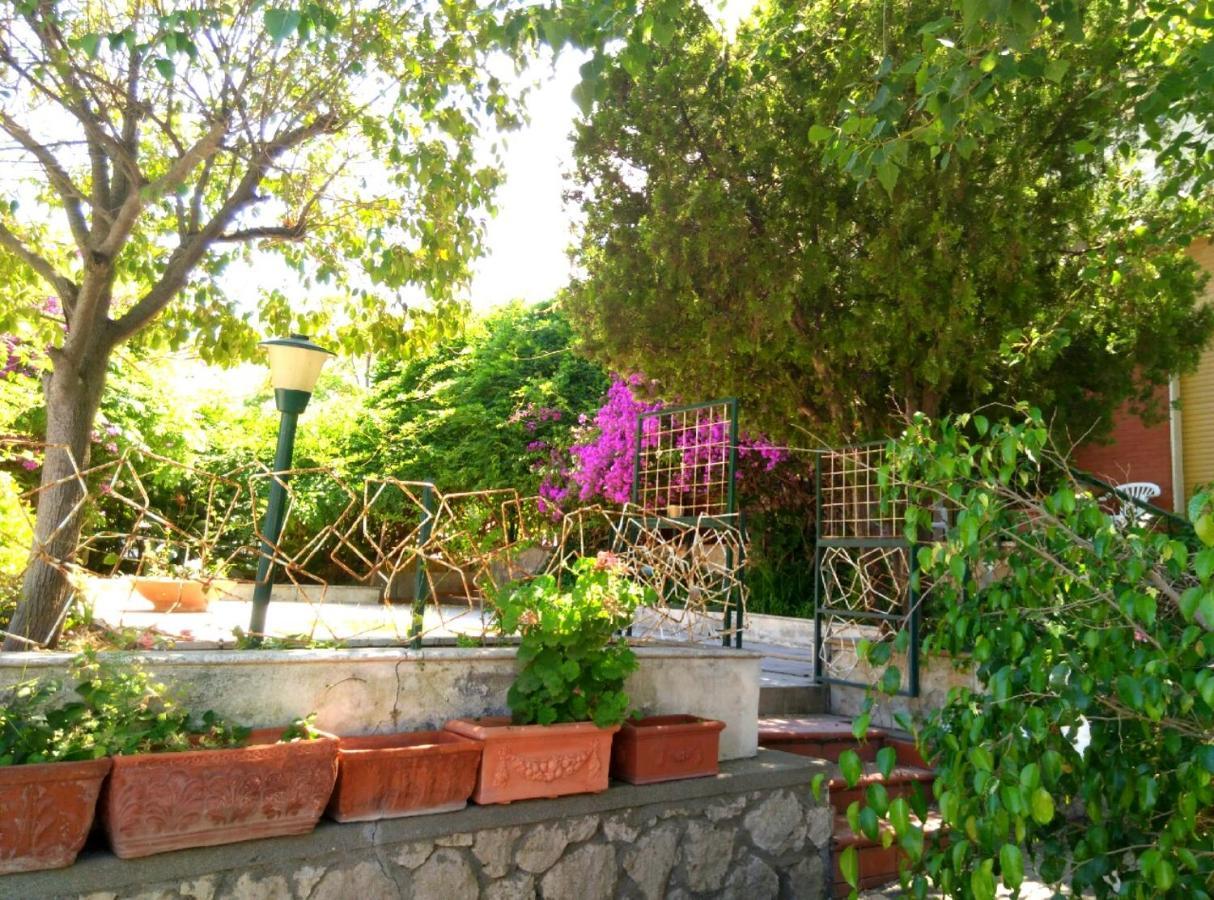 Bed and Breakfast Casa Salvia Crotone Exterior foto