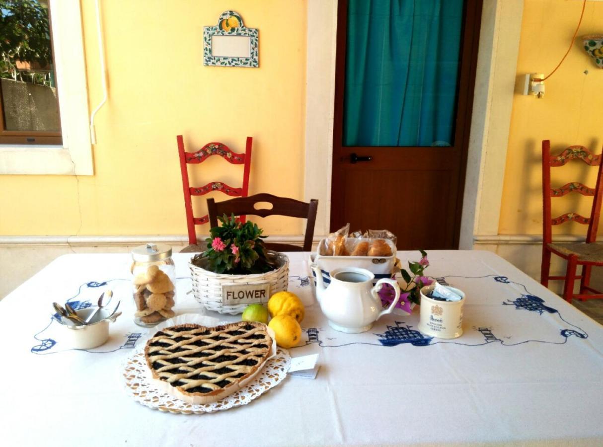 Bed and Breakfast Casa Salvia Crotone Exterior foto